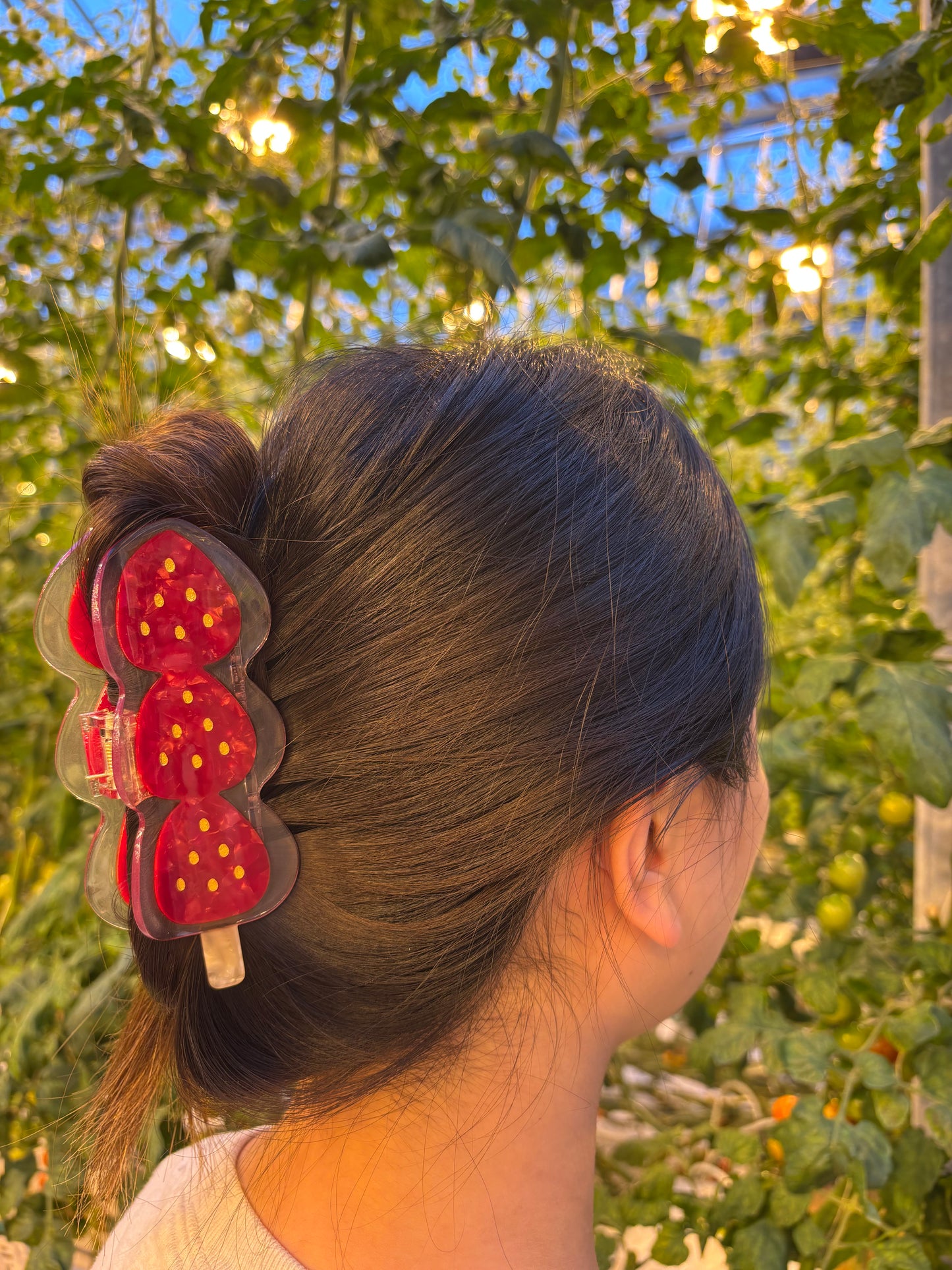 strawberry tanghulu hair claw clip
