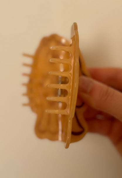 bungeobbang hair claw clip