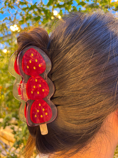 strawberry tanghulu hair claw clip